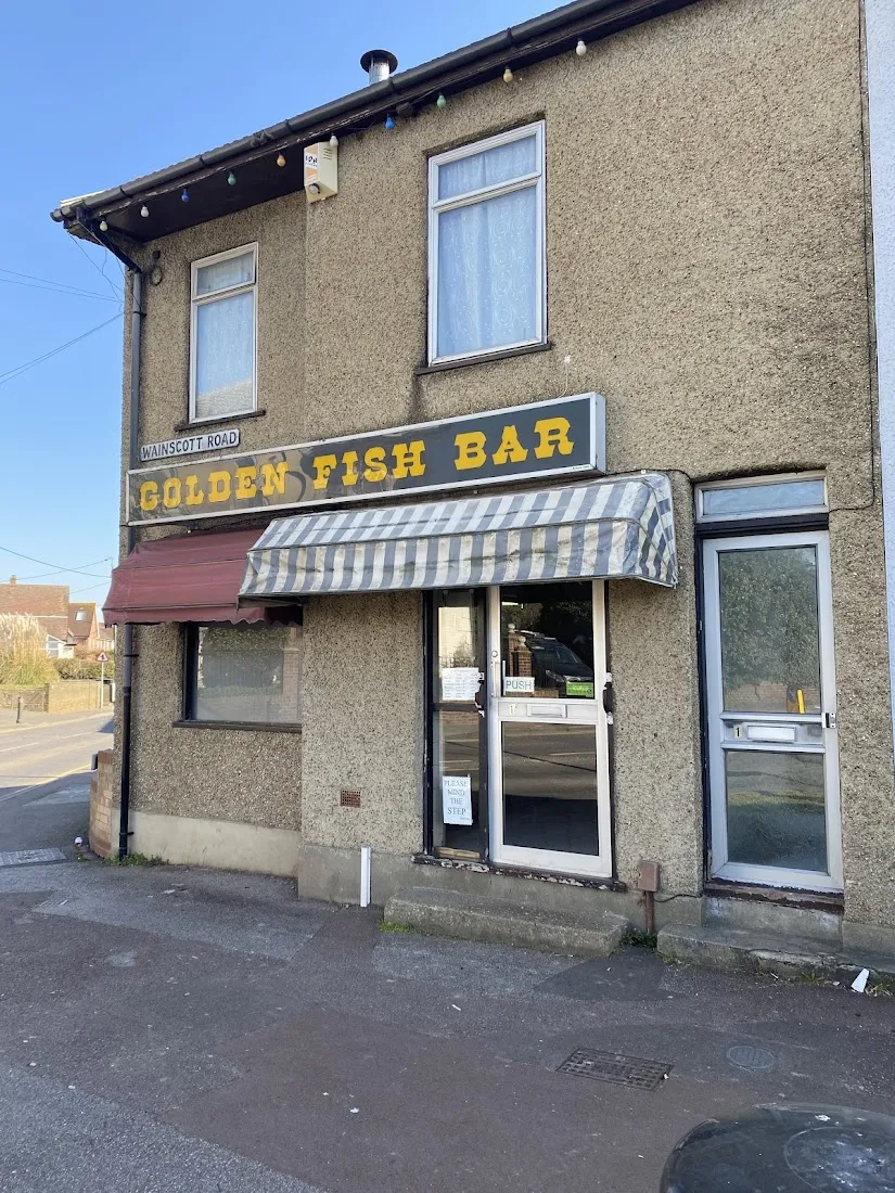 Golden Fish Bar Wainscott ME24LA